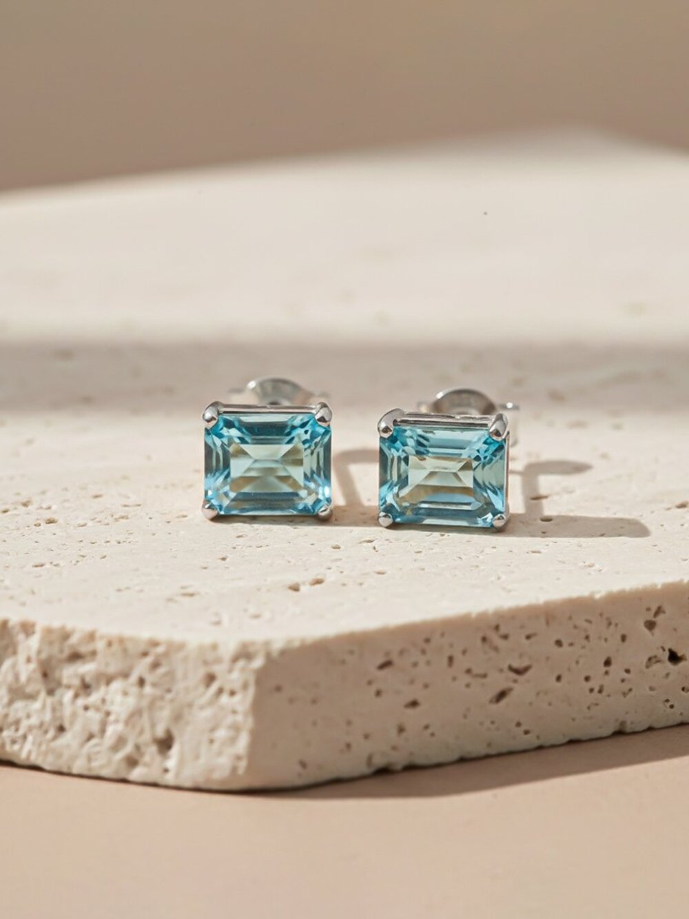 925 Silver Aqua Solitaire Stud Earrings For Women Gold Vermeil (2.5 Micron)